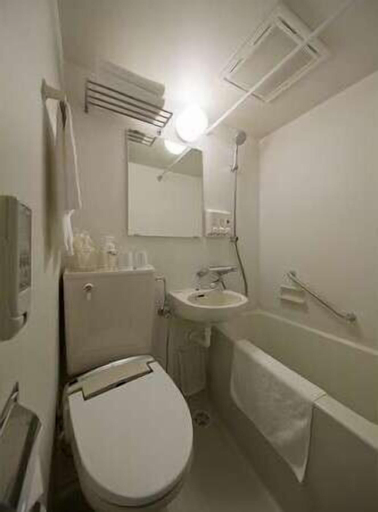 Bathroom 27