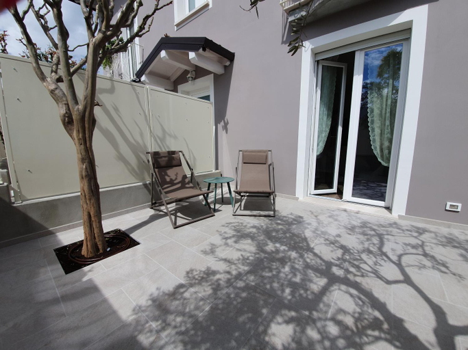Others 5, Romantic Home, Brescia