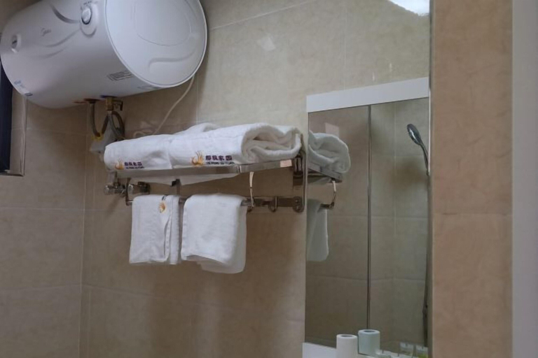 Bathroom 3, Coconut Maple Home Apartment, Hainan