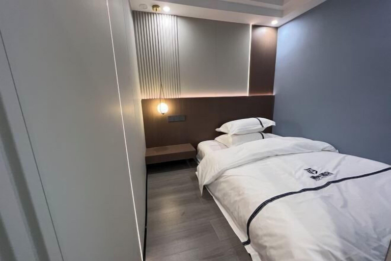 Bedroom 3, Foguang Hotel, Leshan