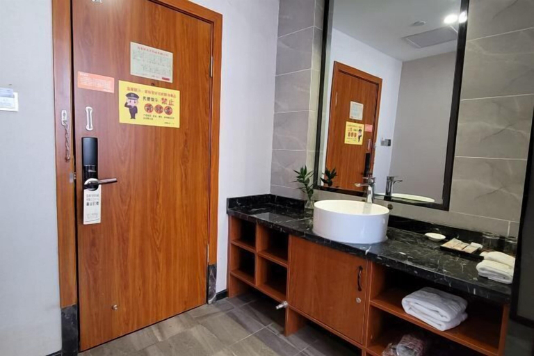 Bathroom 4, Mini Hotel, Huaihua