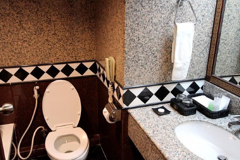 Bathroom 26