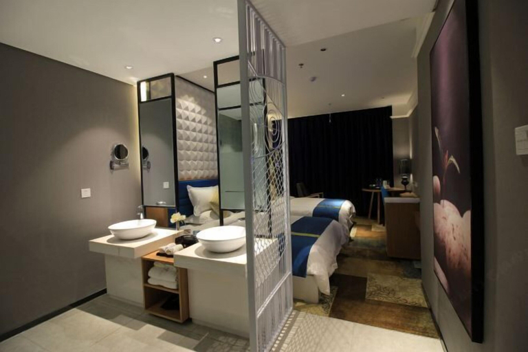 Bathroom 3, Ceeci Hotel, Nanyang