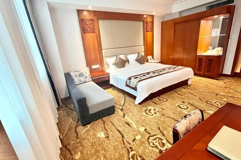 Bedroom 4, Huaxi International Hotel, Baise