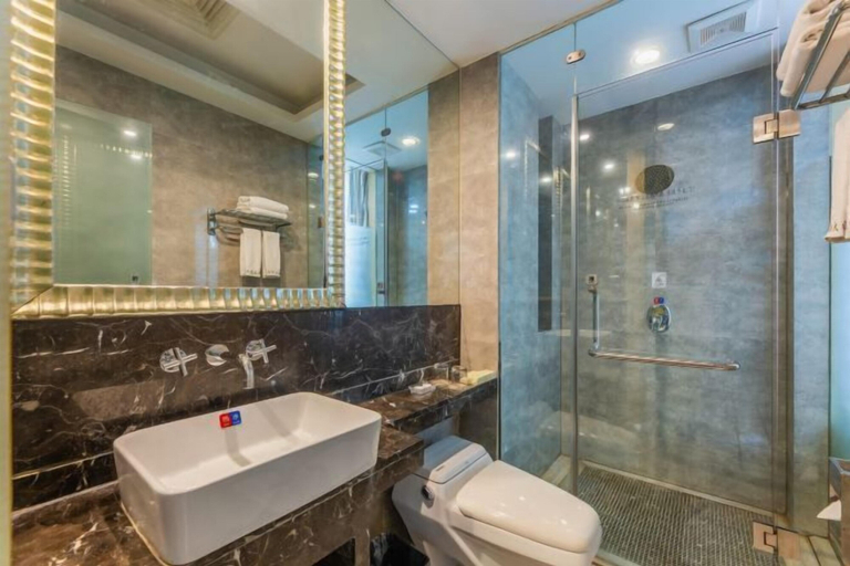Bathroom 3, Hechi Shang Pin Hotel, Xiangfan