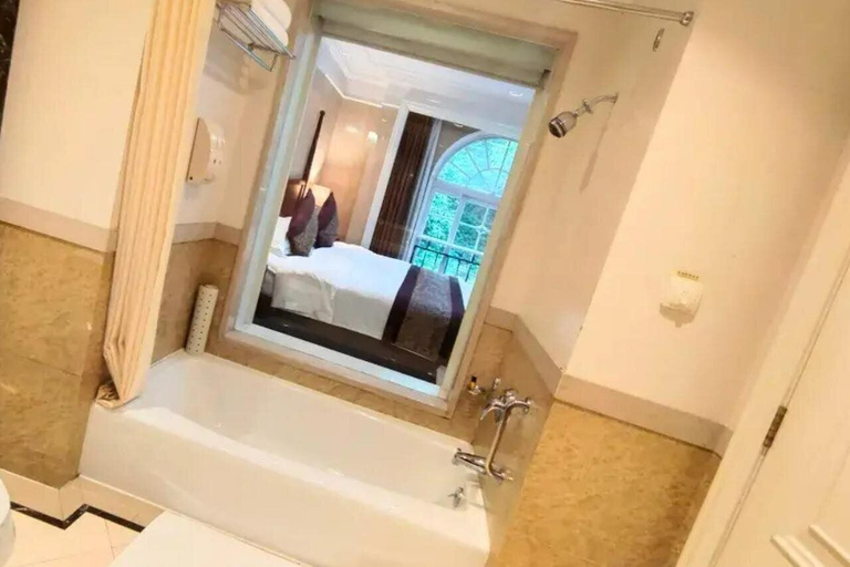 Bathroom 3, Zhejiang Tianducheng French Themed Resort, Hangzhou