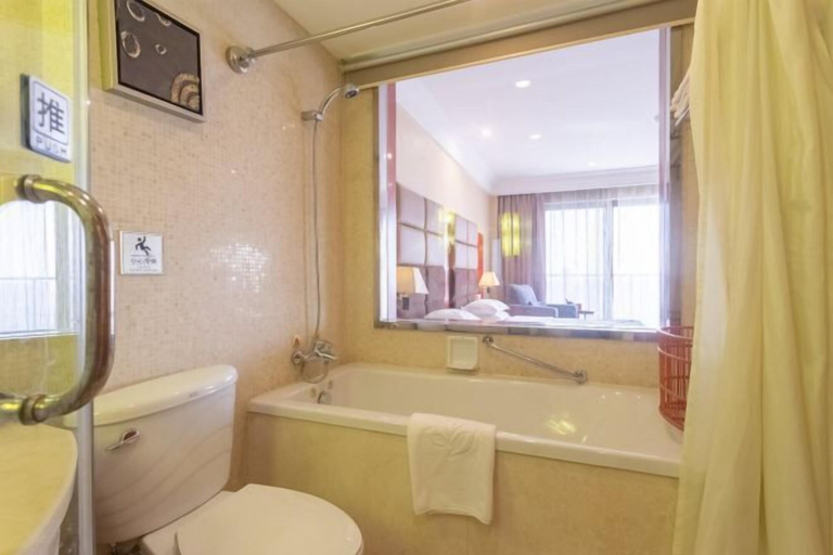 Bathroom 4, Sea Party Hotel, Qingdao