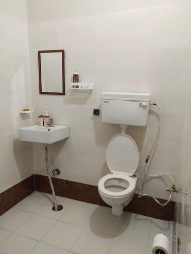 Bathroom, SitaRamalayam Homestay 1 (GF), Faizabad
