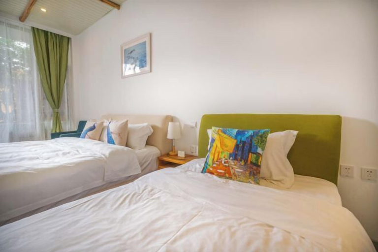 Bedroom 1, Dali Huayue Fanxing Sea View Inn, Dali Bai