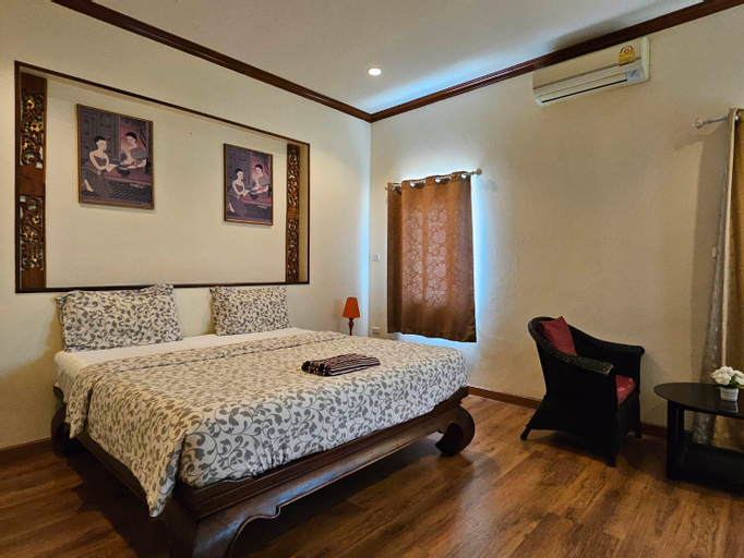 Bedroom 8