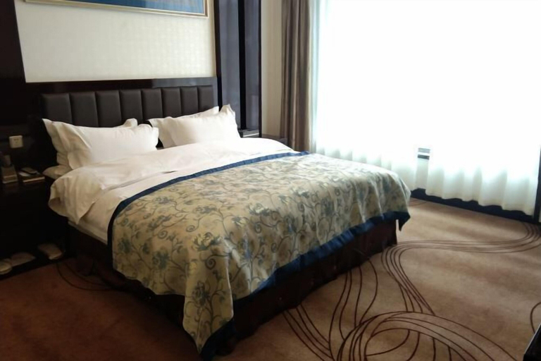 Bedroom 2, Ejie International Hotel, Gannan Tibetan
