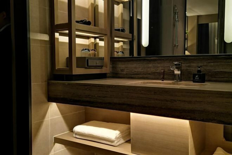 Bathroom, Heyue Hotel（Olympic Sports Center Store）, Jinan