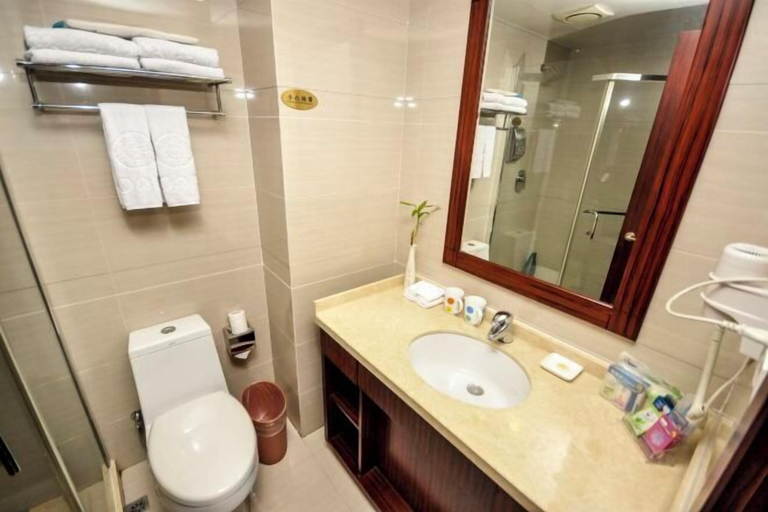 Bathroom 3, Xinhui Hotel, Zhoushan