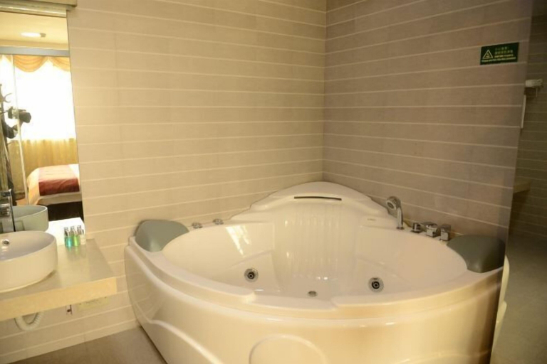 Bathroom, Promenade Hotel, Ningde