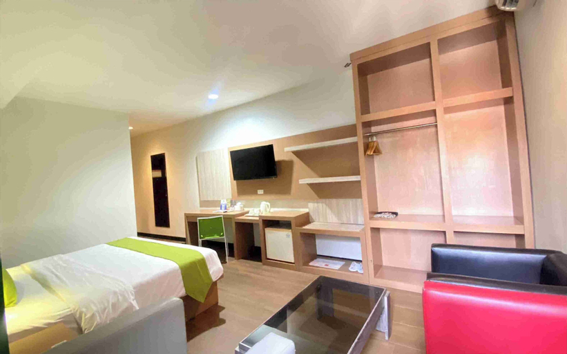 Bedroom 24