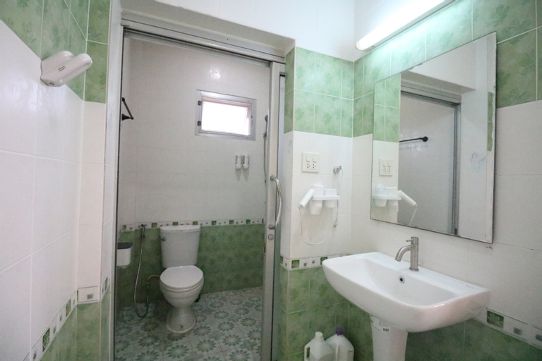 Bathroom 2