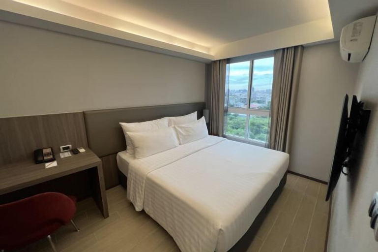 Bedroom 12