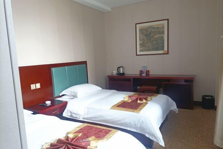 Bedroom 4, Jingyugong Hotel, Baiyin