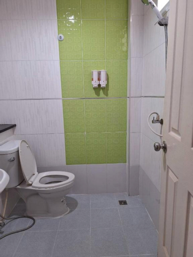 Bathroom 6