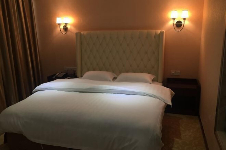 Bedroom 3, Xin Haiyi Hotel, Jiangmen