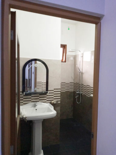 Bathroom 2, Mountain Ring Hotel & Restaurant, Ella