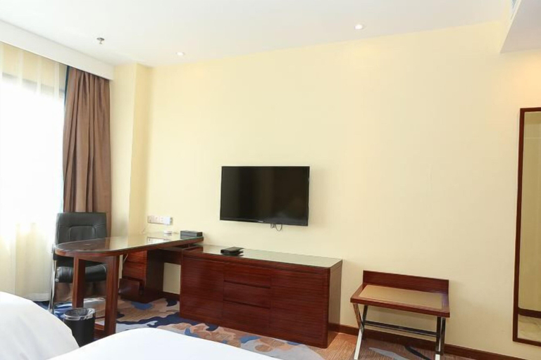 Bedroom 3, Zhongji Garland Hotel, Tianjin