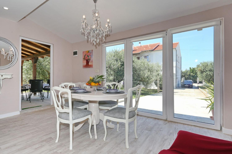Others 4, HACIENDA MIA perfect, Zadar