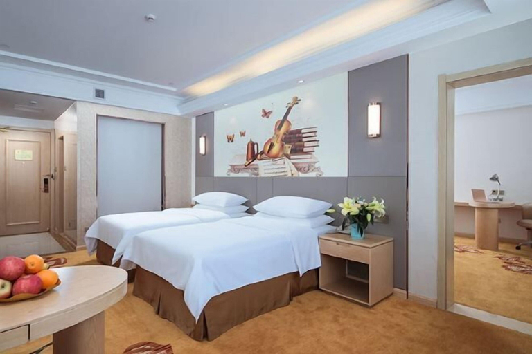 Bedroom 3, Vienna Hotel (Dongtai Chengdong New District), Yancheng