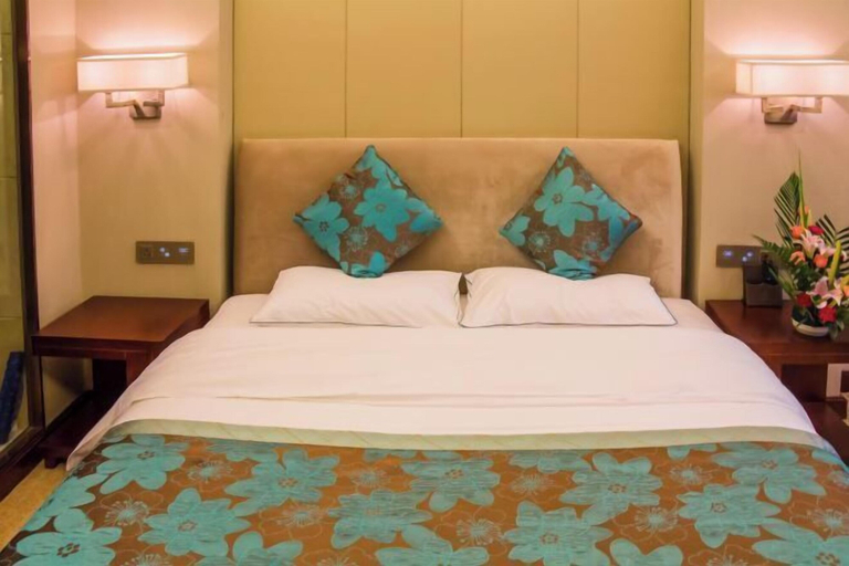 Bedroom 2, Danling Jinjiang Hotel, Meishan