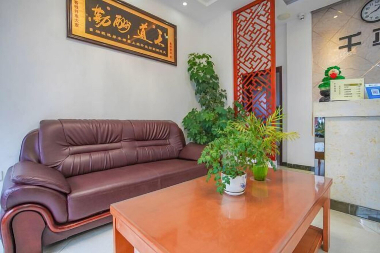 Others 4, Qianyi Inn, Yichang