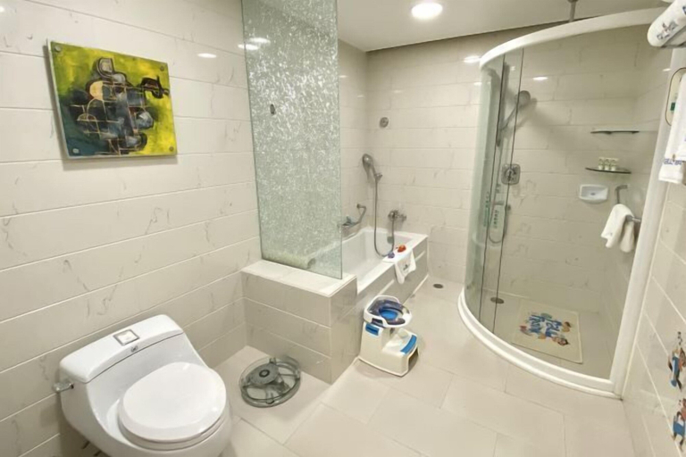 Bathroom 3, Honghe Guanfang Hotel, Honghe Hani and Yi