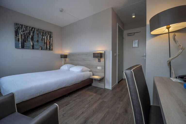 Bedroom 3, Fletcher Zuiderduin Beachhotel, Veere