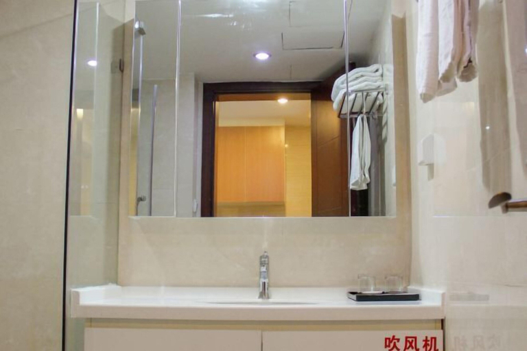Bathroom 4, Huwan Hotel, Kunming