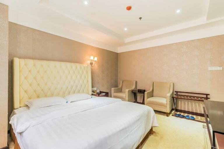 Bedroom 3, Xin Haiyi Hotel, Jiangmen