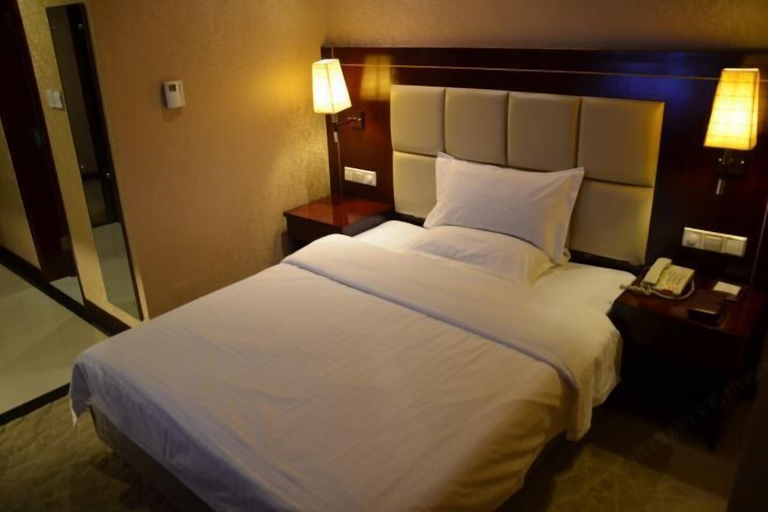 Bedroom 3, Zhulinshan Hotel, Jincheng