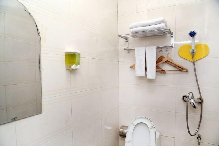 Bathroom, Jixing Express Hotel, Shenzhen