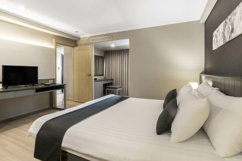 Bedroom 8