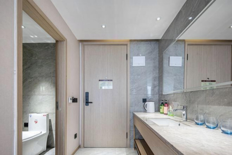 Bathroom, Shangcheng Pusu Hotel, Wenzhou