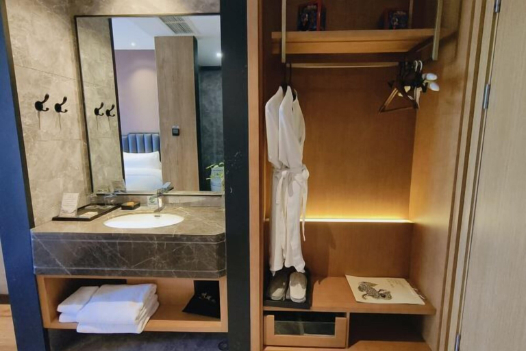 Others 5, General Hotel, Lishui