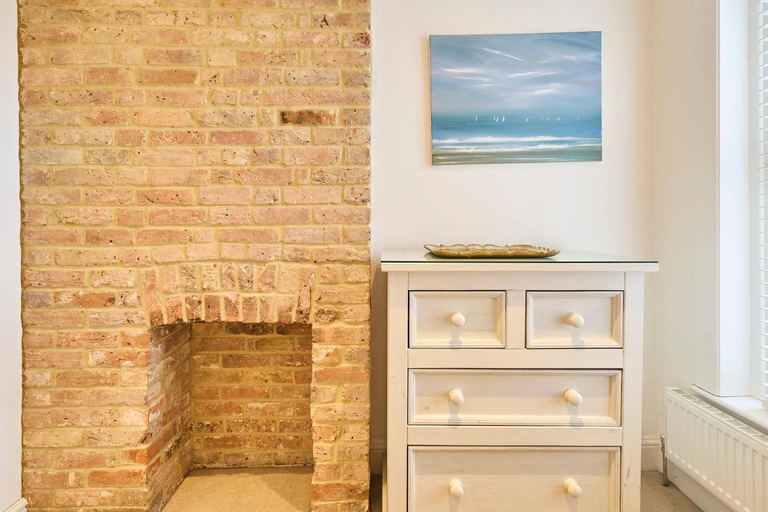 Others 5, Host & Stay | Sail Away, Kent