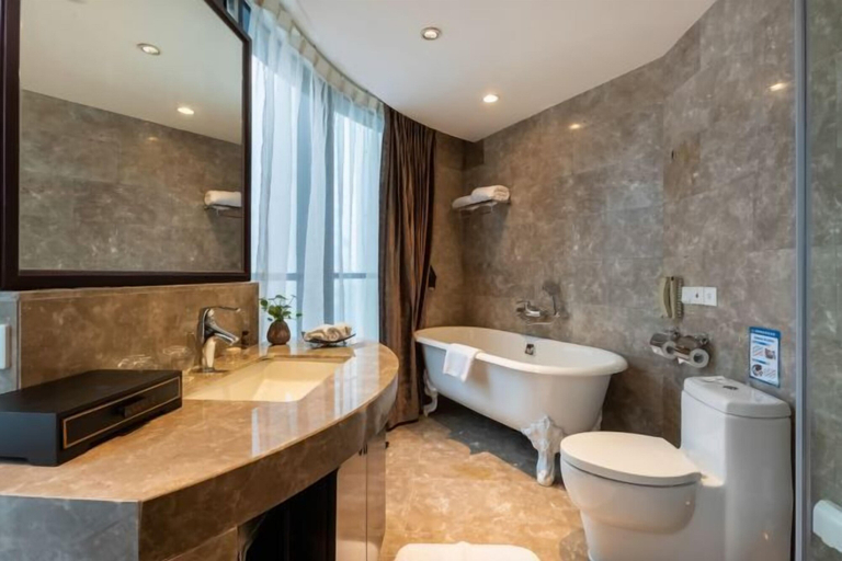 Bathroom 4, Xinhua Media Hotel, Nanjing
