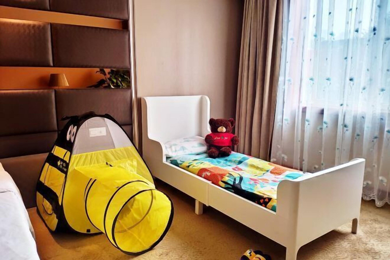 Bedroom 3, Chongqing Plaza Hotel, Chongqing