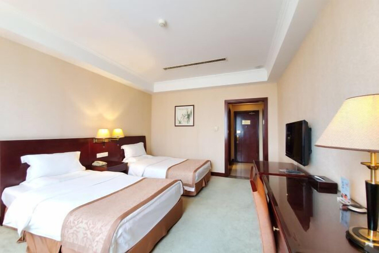 Bedroom 3, Zhongtian Huanghai Hotel, Nantong