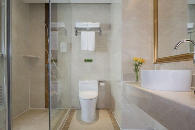 Bathroom 4, Vienna Hotel (Luofu Mountain Scenic Area High-Speed Rail Station Branch), Huizhou