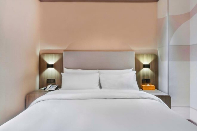 Bedroom 3, HanTing Hotel (Shenzhen Xili Subway Station), Shenzhen