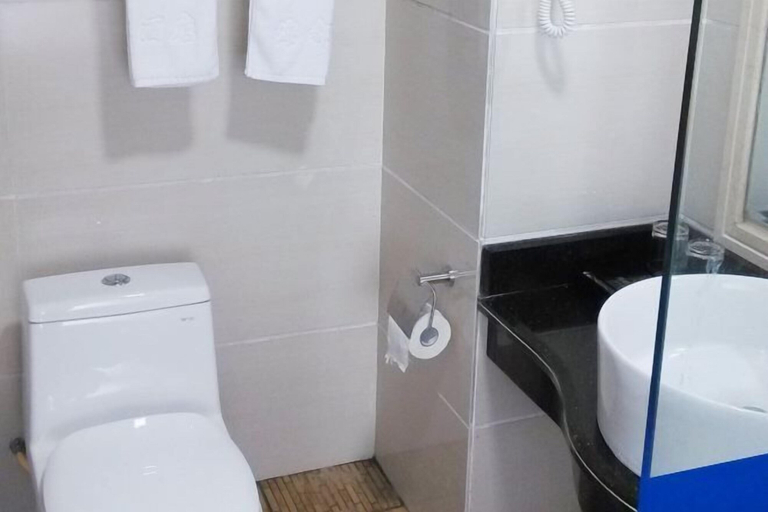 Bathroom 3, Haidu Hotel, Jiangmen