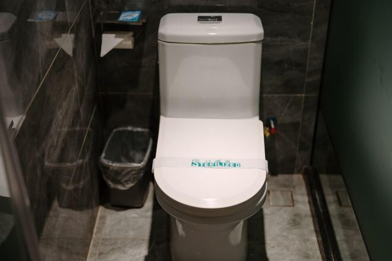 Bathroom 4, Hongsheng Hotel, Yuxi