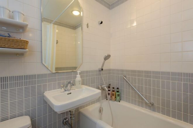 Bathroom 6