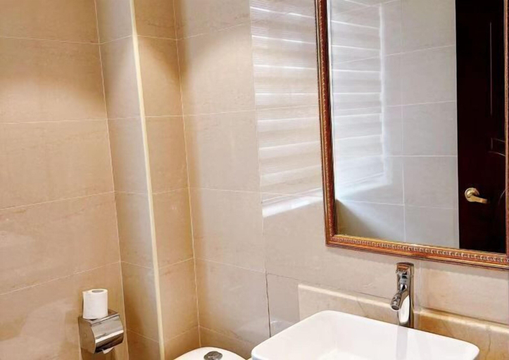 Bathroom 4, Hotel Hunchun X, Yanbian Korean