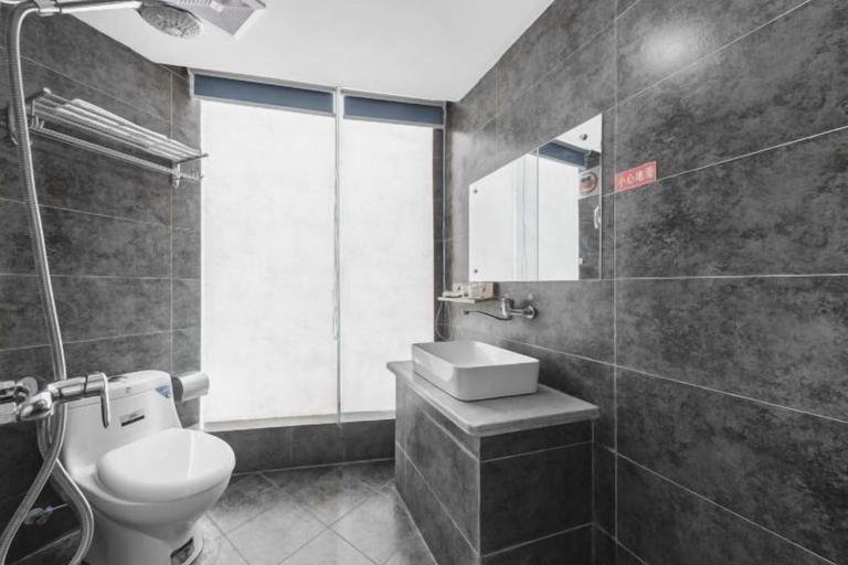 Bathroom 3, Ruiya Holiday Hotel, Chongqing